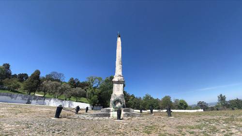 Monumento da guerra do bussaco  Palace Hotel Bussaco Coimbra