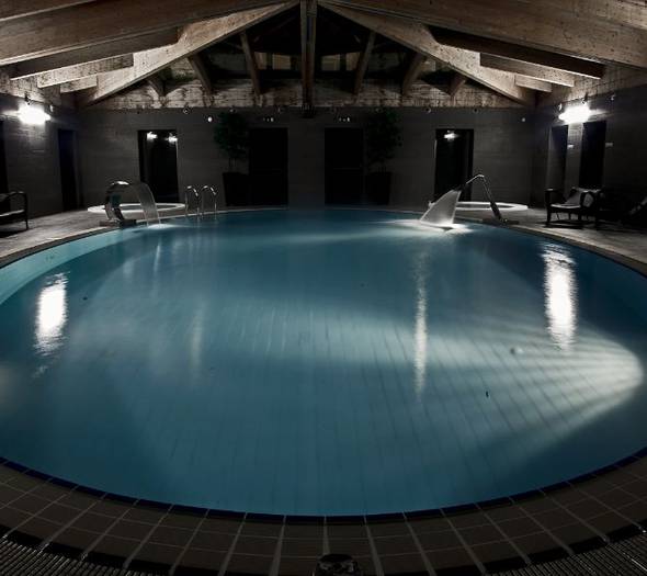 Heated indoor pool  Curia Palace Hotel Coimbra