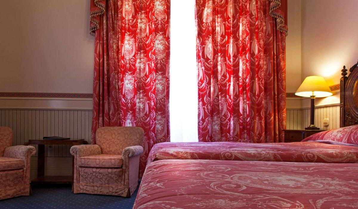 Quarto Superior  Palace Hotel Bussaco Coimbra Quarto Superior  Palace Hotel Bussaco Coimbra