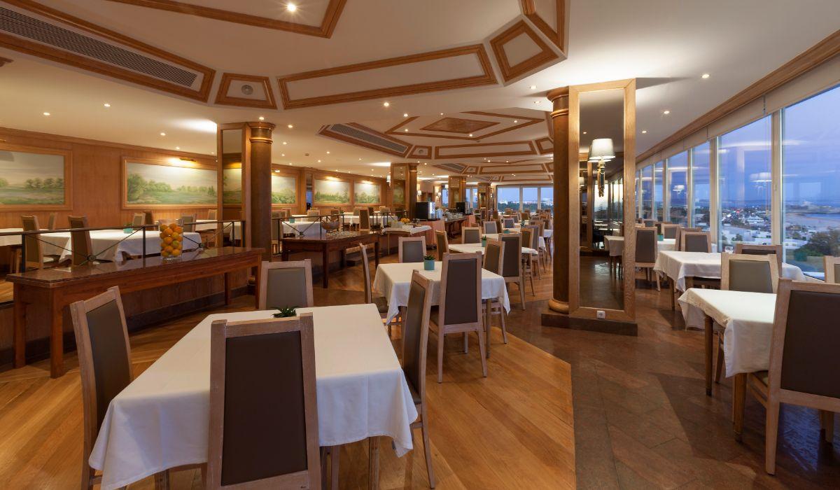   Carcavelos Beach Hotel Lisbon
